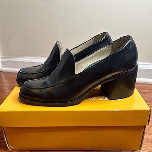 G.H. Bass & Co Vintage Loafers Black Leather